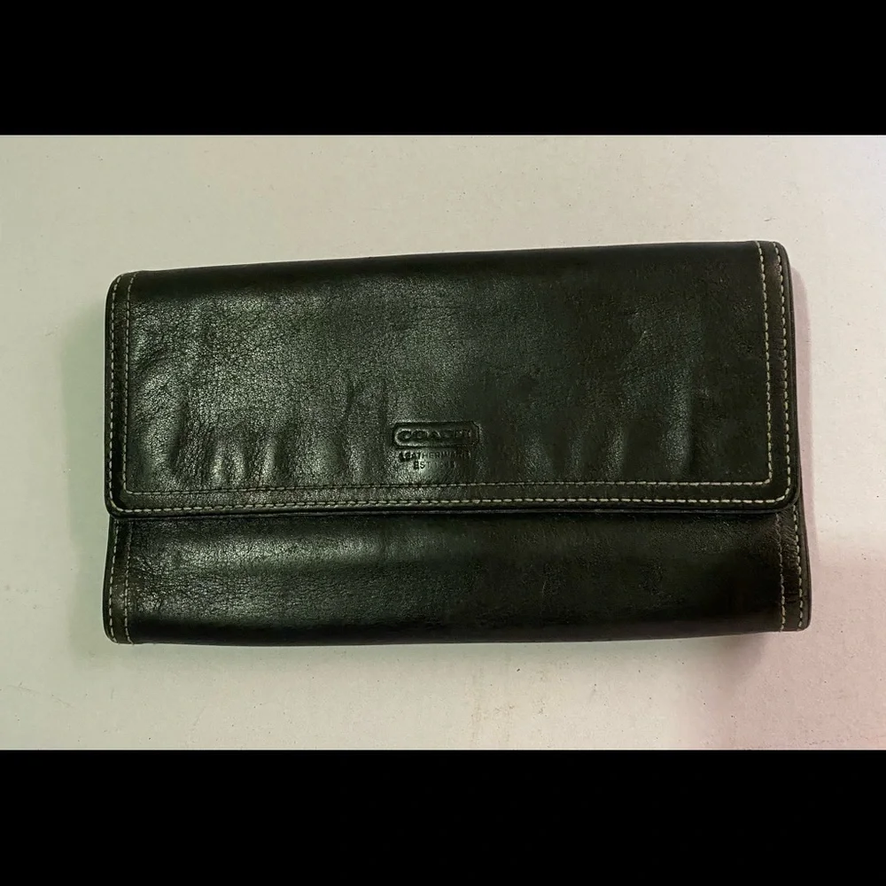 COPY - Coach vintage black leather wallet